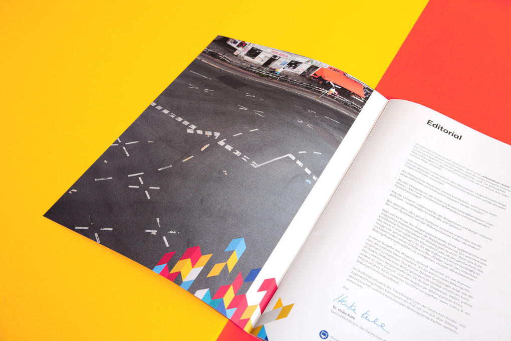 "bewegt" – das Magazin für kommunale Bildungslandschaften der Transferagenturen für Großstädte "bewegt" – das Magazin für kommunale Bildungslandschaften der Transferagenturen für Großstädte